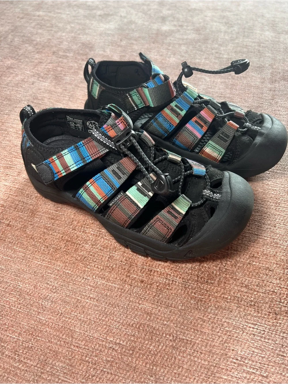 KEEN big kids size 2 closed toe Sandals with Multicolor Stripes water shoes